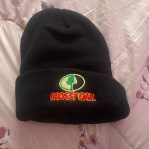 Mossy oak thick beanie
